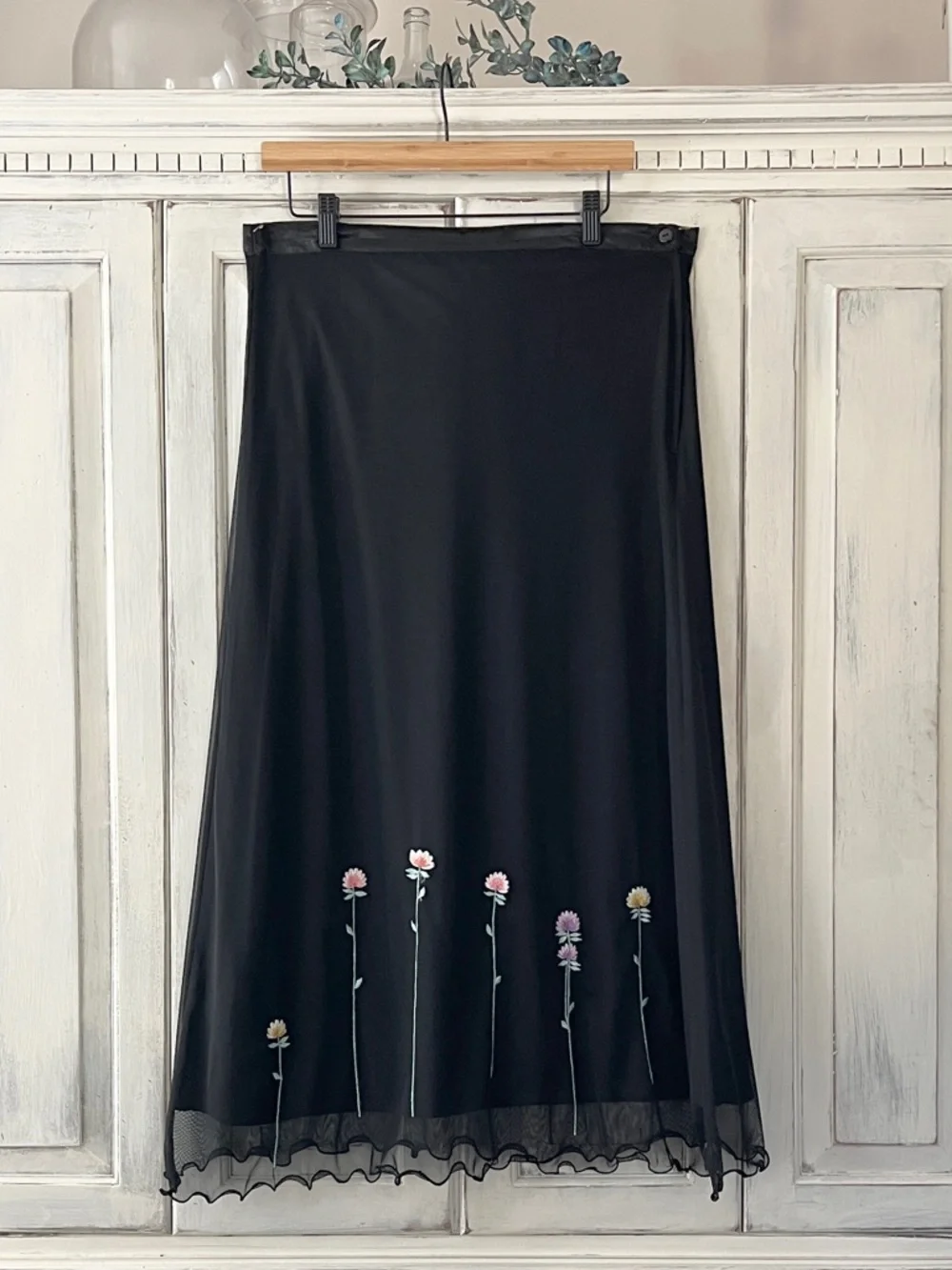 🟠NASH Vintage Skirt w/Tulle Overlay and Embroidered Flowers Black LARGE